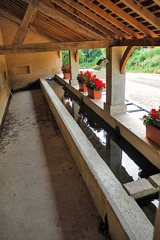 Fontaine et lavoir de Chalancey