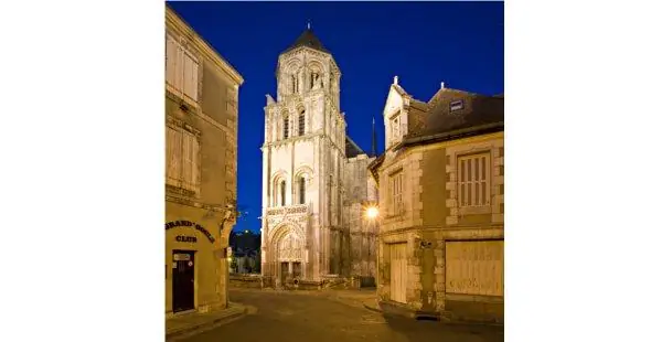 Église Sainte-Radegonde