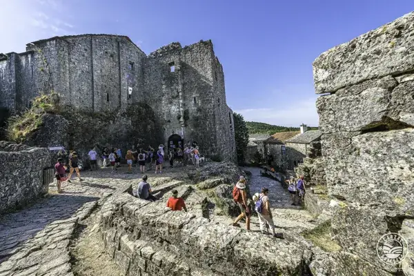 Cité Templière de la Couvertoirade (groupes)