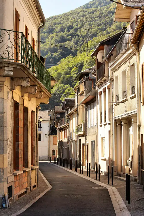 LE COURTAT ET LA PLACE DU MARCHÉ