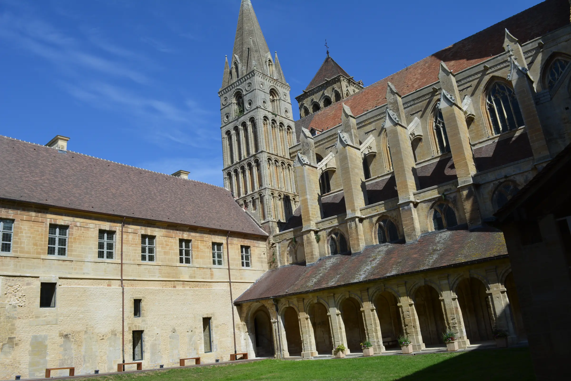 Abbaye de Saint-Pierre-sur-Dives