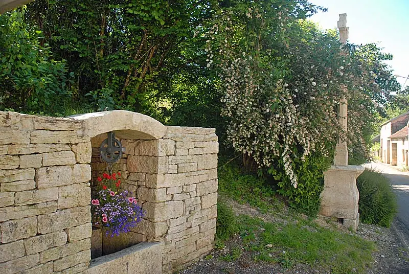 Puits de Rivière-les-Fosses