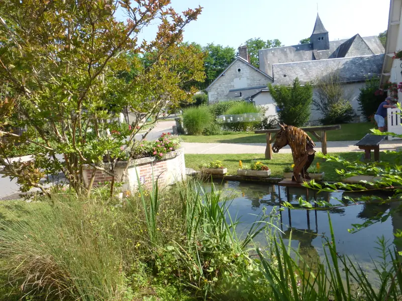 Visite du village fleuri de Veuil