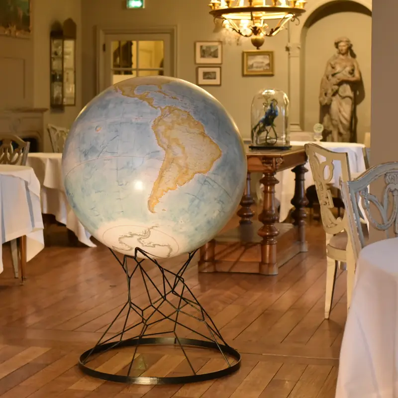 Globe Sauter