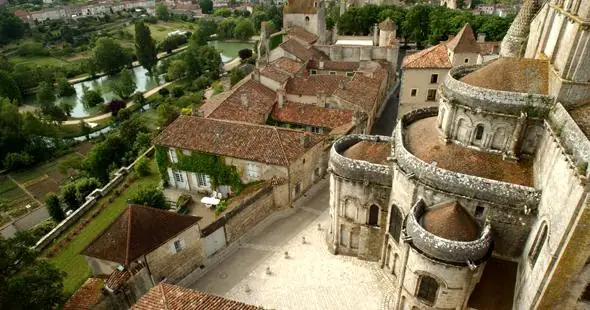 Collégiale Saint-Pierre