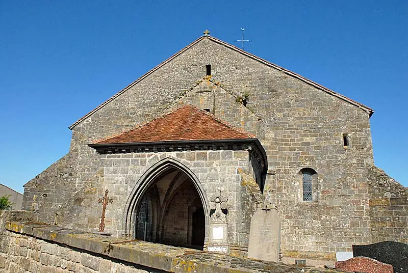 Eglise Saint-Symphorien de Pouilly-en-Bassigny