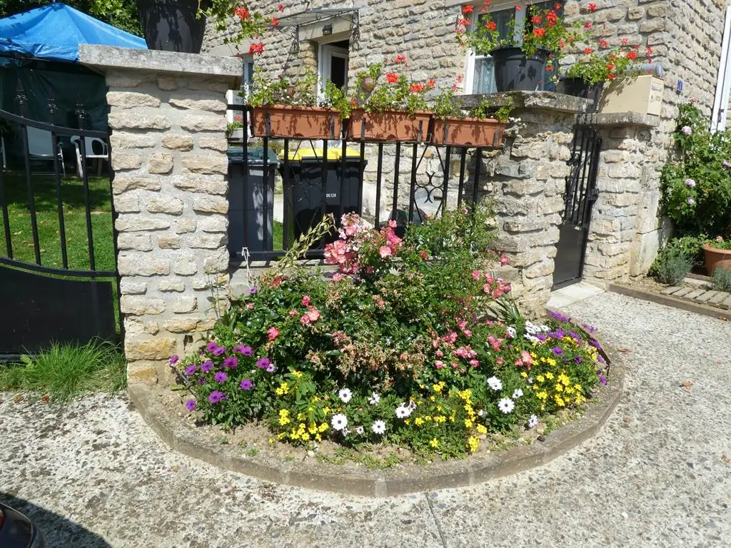 Jandun Village Fleuri "2 Fleurs"