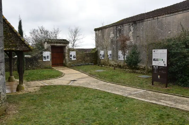 Exposition Permanente : le Patrimoine Bâti de Villesèque