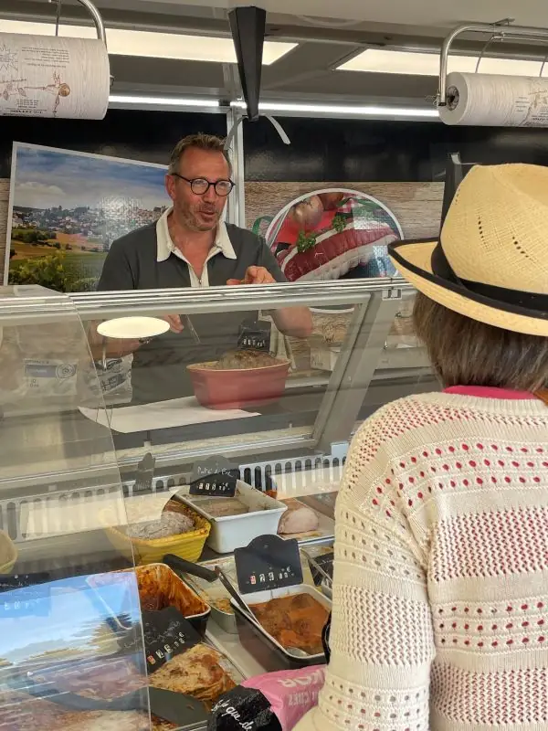 Marché hebdomadaire de Saint-Satur