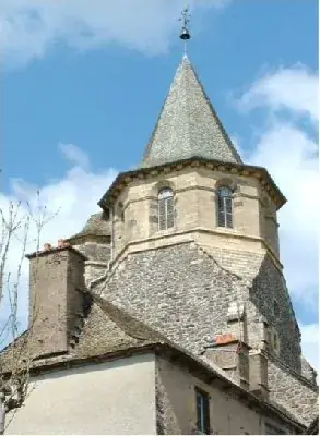 Église St Laurent de Prades d'Aubrac