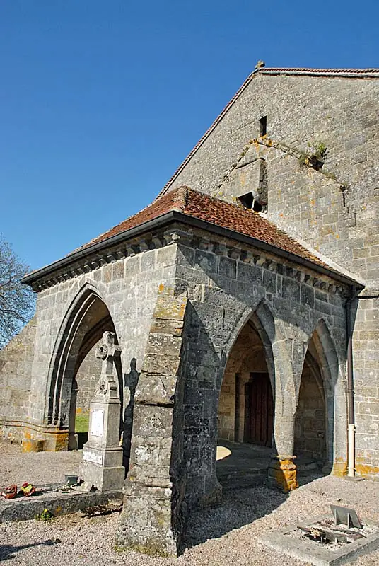 Eglise Saint-Symphorien de Pouilly-en-Bassigny