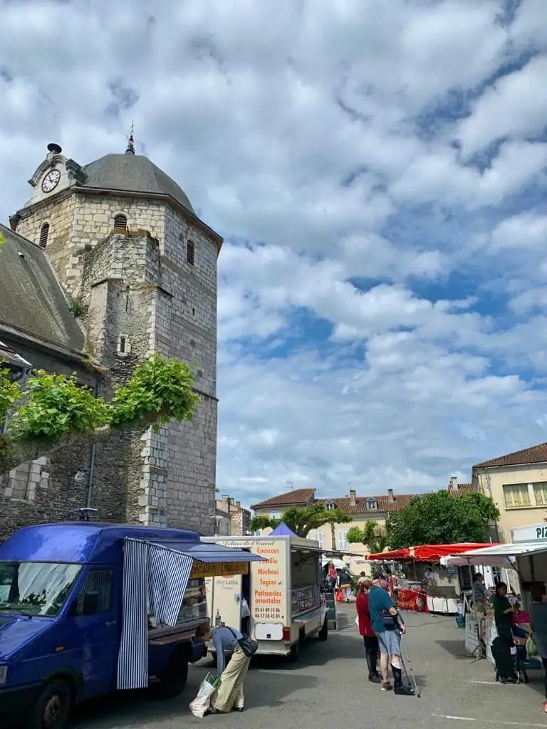 EGLISE SAINT-JEAN-BAPTISTE