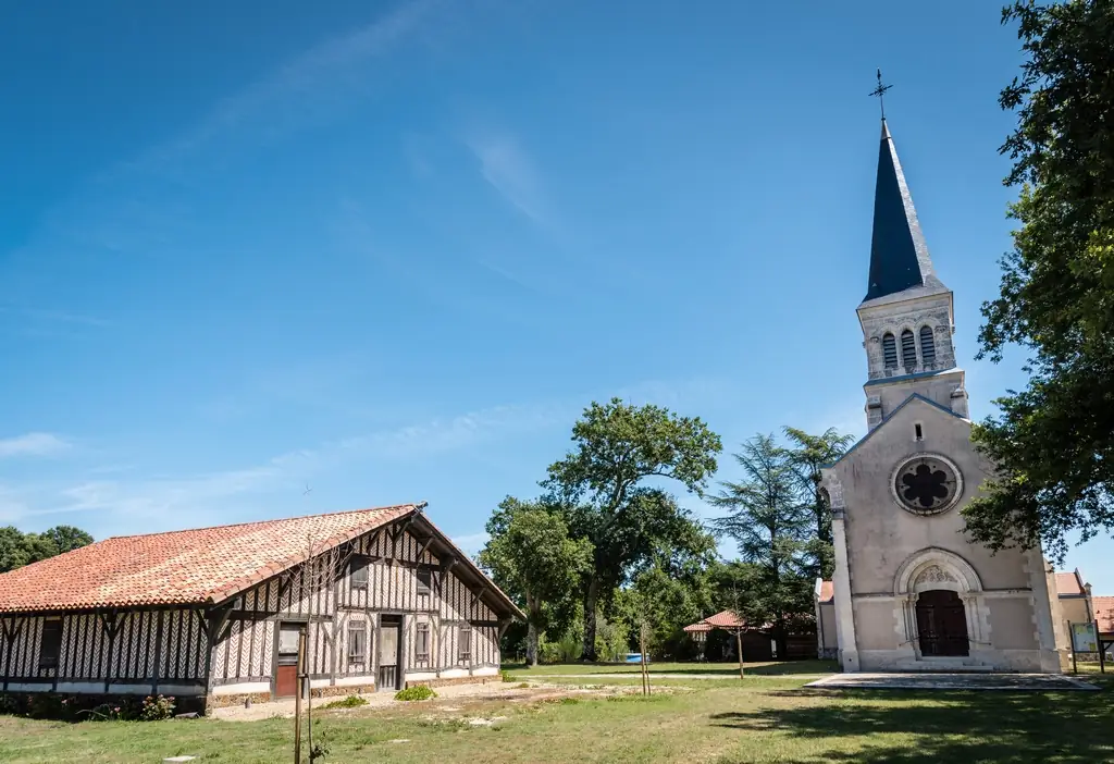 Eglise Saint Michel de Bias