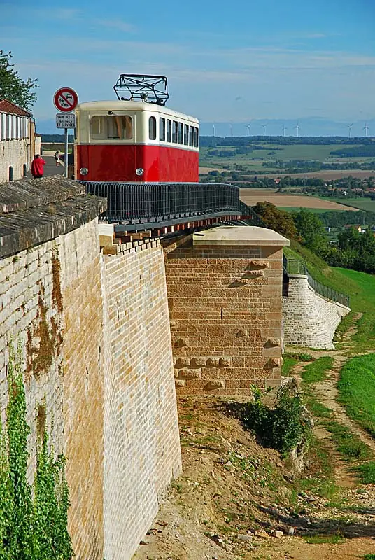 Ancien chemin de fer à crémaillère