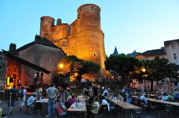 Château de Coupiac (groupes)