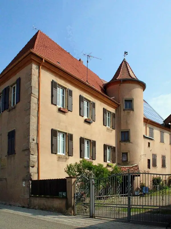 Cour de Lucelle