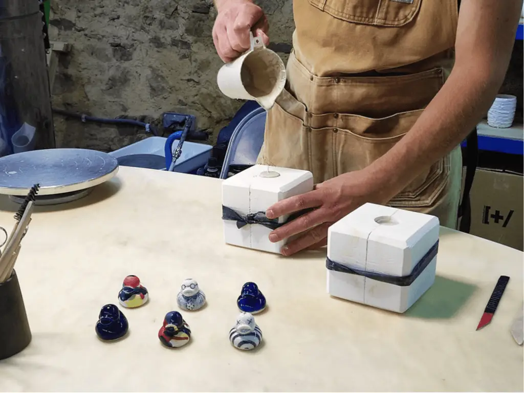 Atelier canard en porcelaine