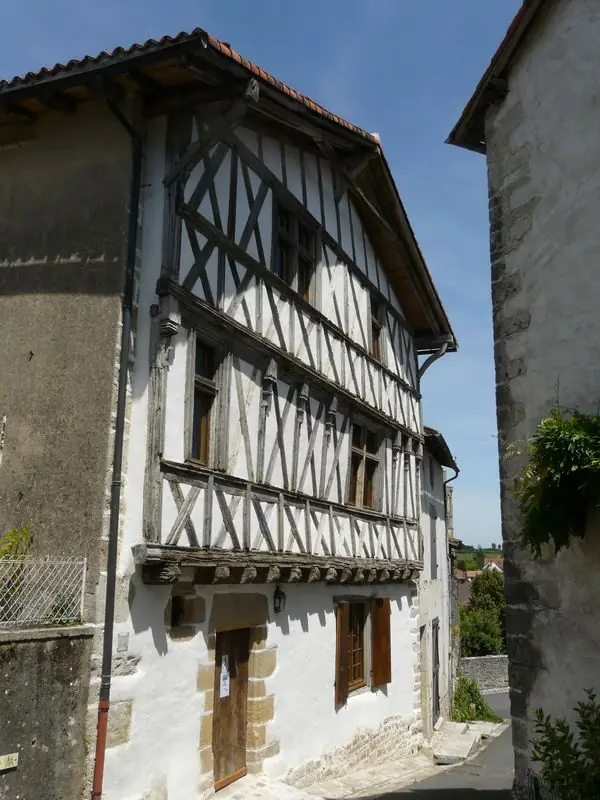 Charroux, Petite Cité de Caractère