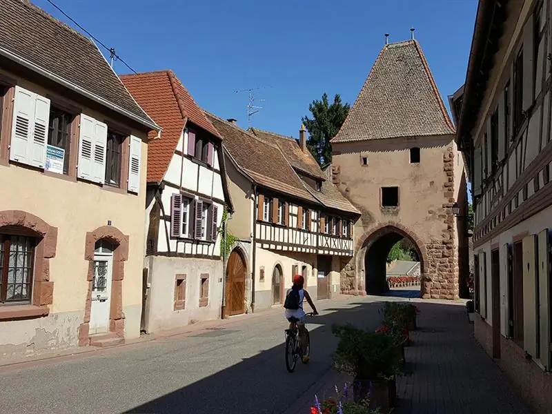 Portes et enceinte médiévales de Bœrsch