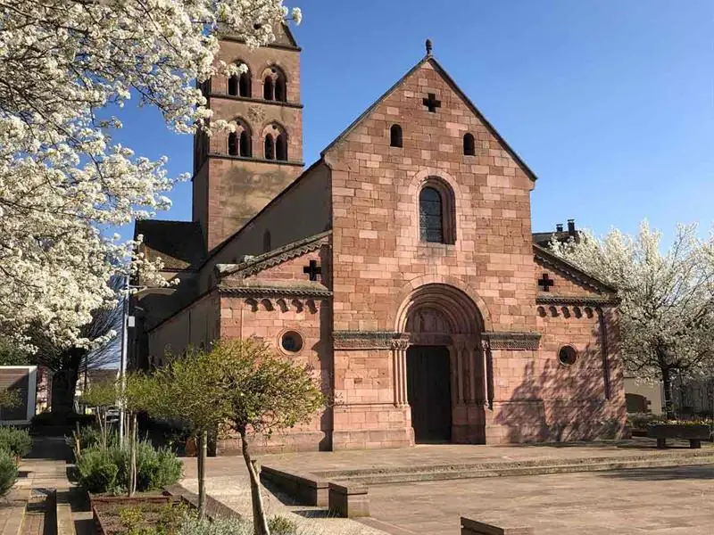 Eglise romane Saints Pierre et Paul