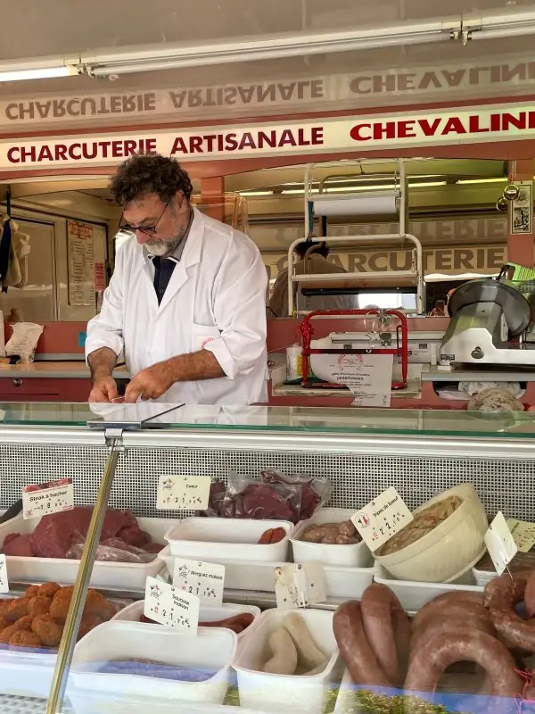 Marché hebdomadaire de Saint-Satur