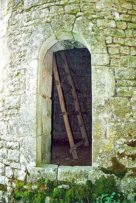 COLOMBIER DE L'ANCIENNE ABBAYE DE VAUCLAIR