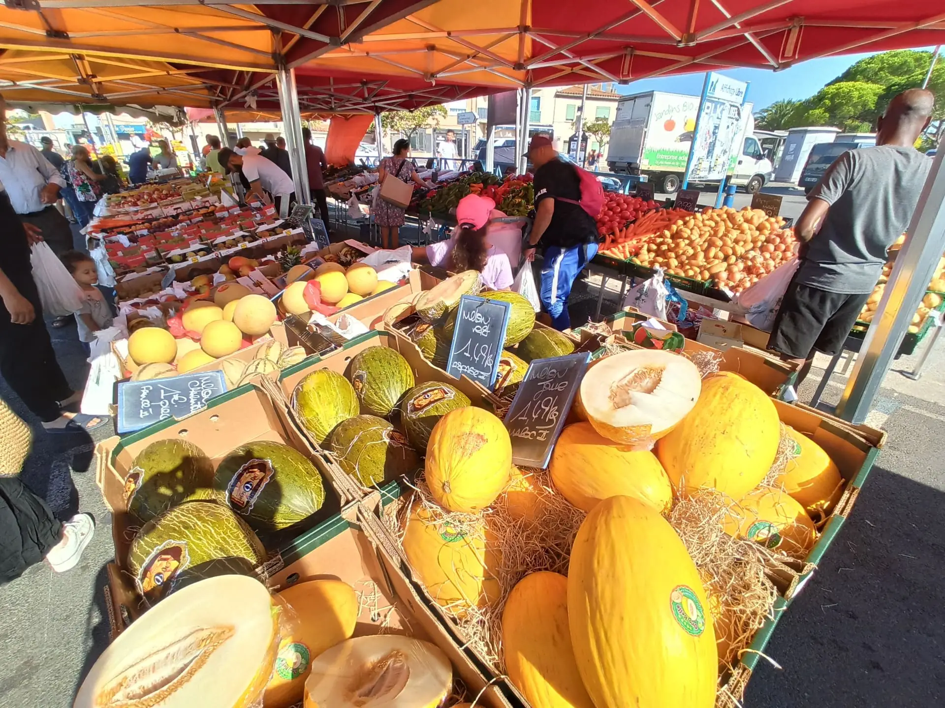 Marché de Ferrières