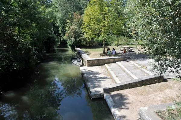 Bessines, entre côteau et marais