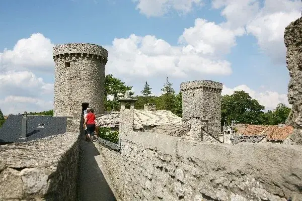 Cité Templière de la Couvertoirade (groupes)