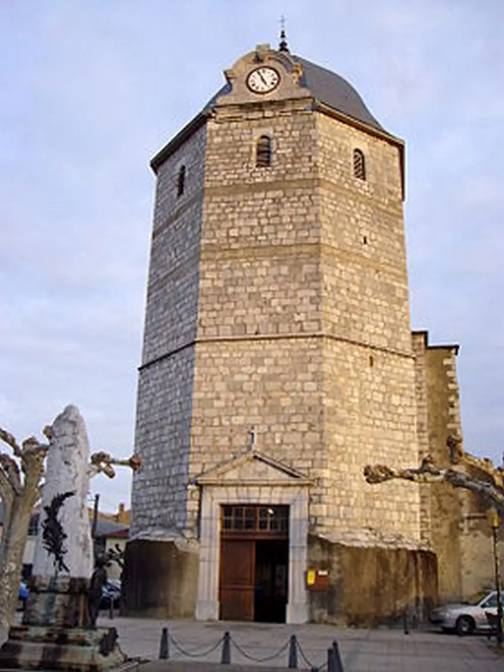 EGLISE SAINT-JEAN-BAPTISTE