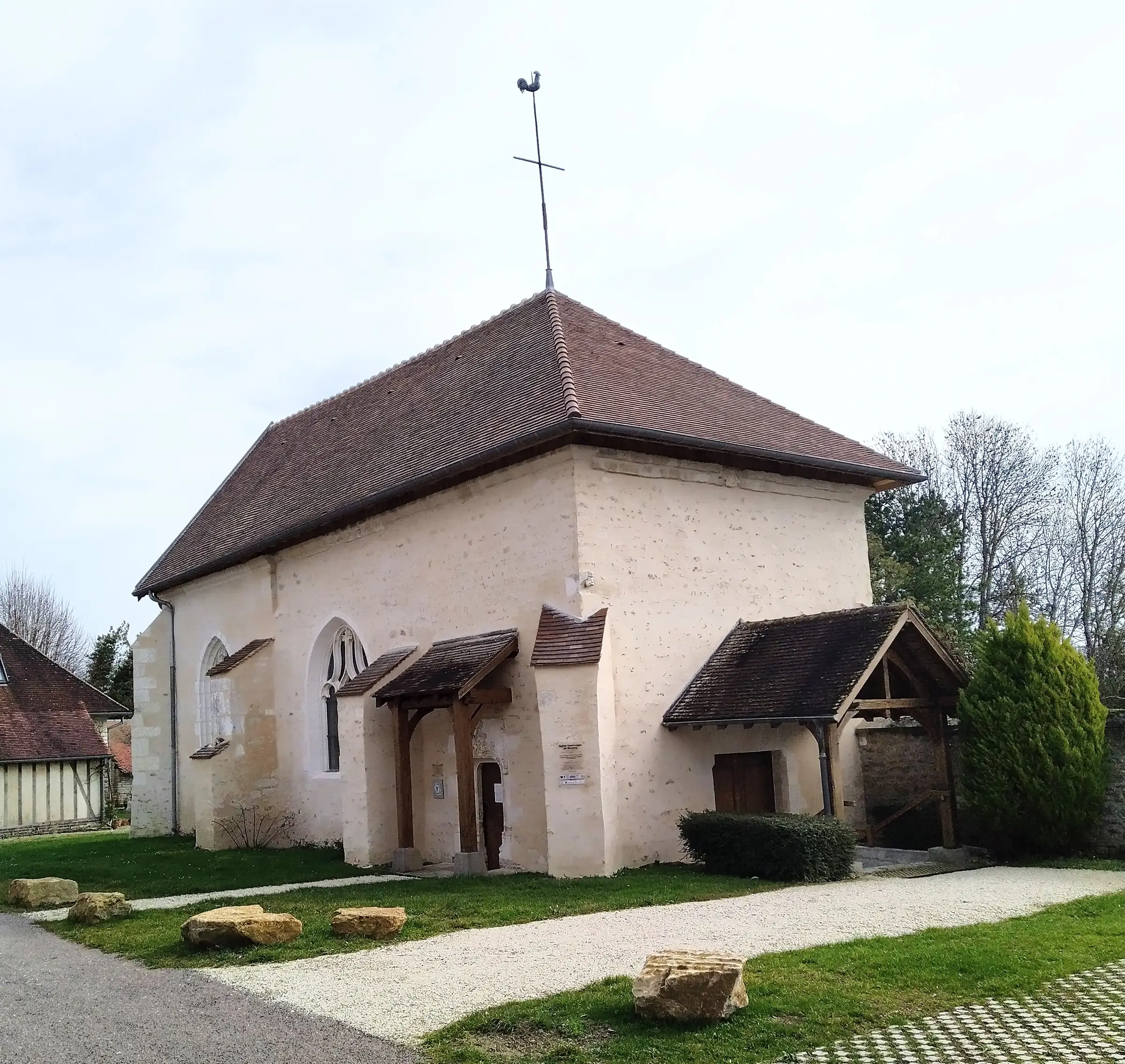 Eglise Saint Léger à Montfey