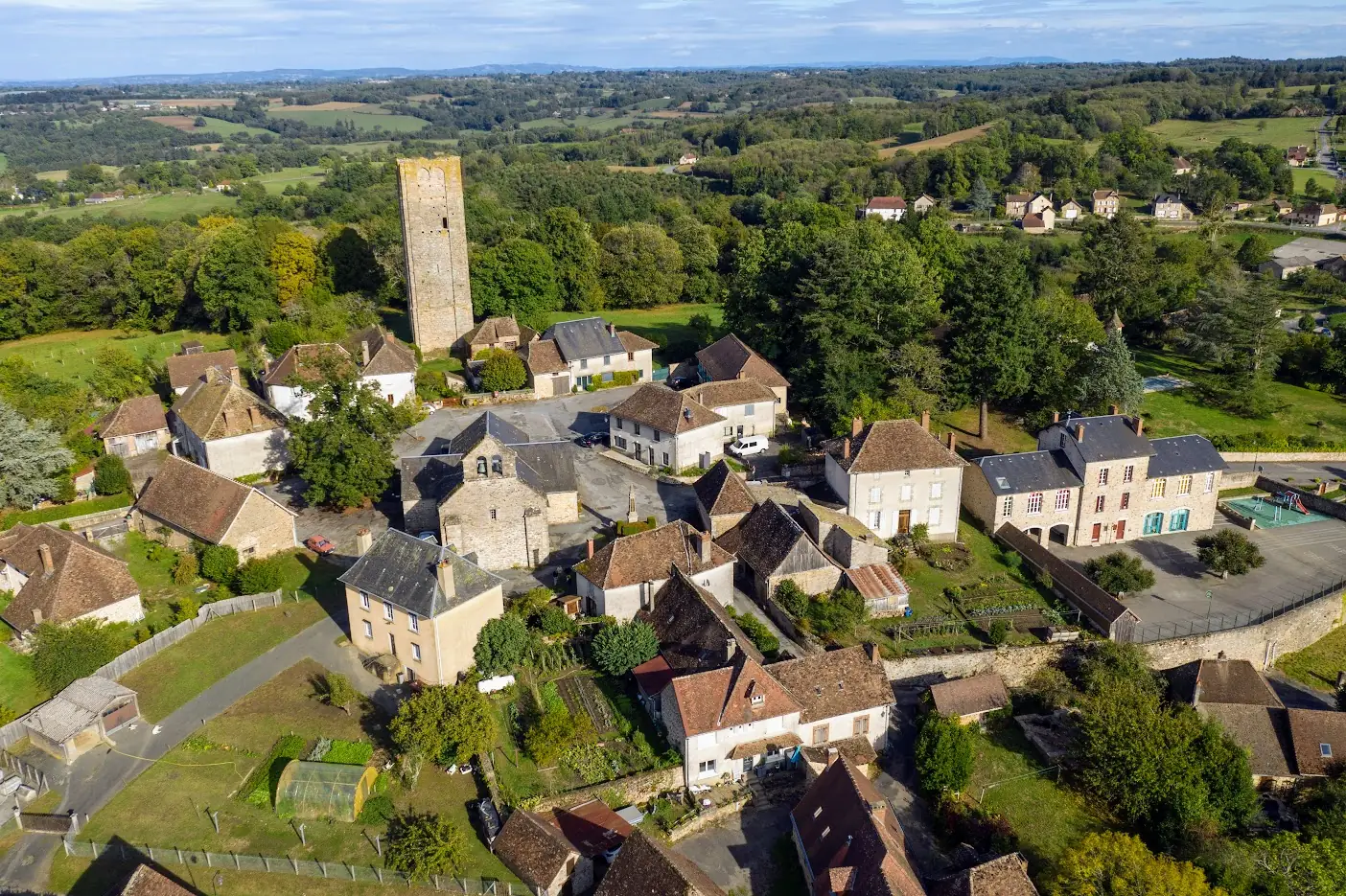 La Tour Médiévale de Château-Chervix