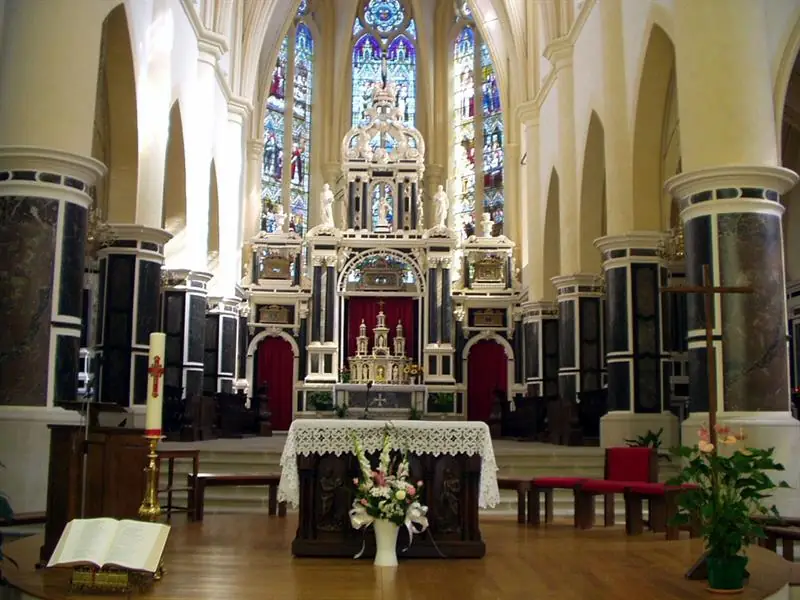 L'église abbatiale Saint-Pierre