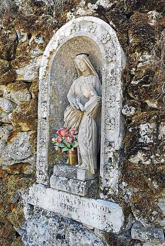 Fontaine du Badin à Noidant-le-Rocheux