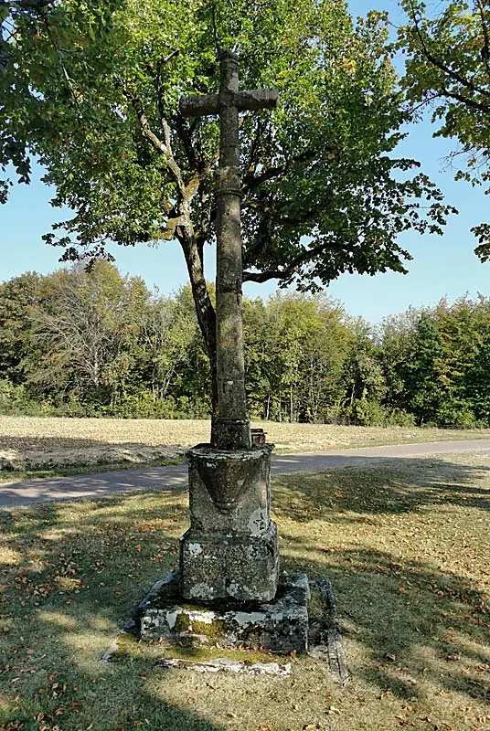 Calvaire des 4 tilleuls à Aujeurres