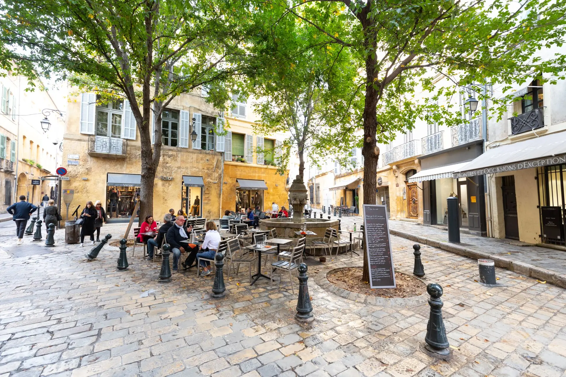 Place des Trois Ormeaux
