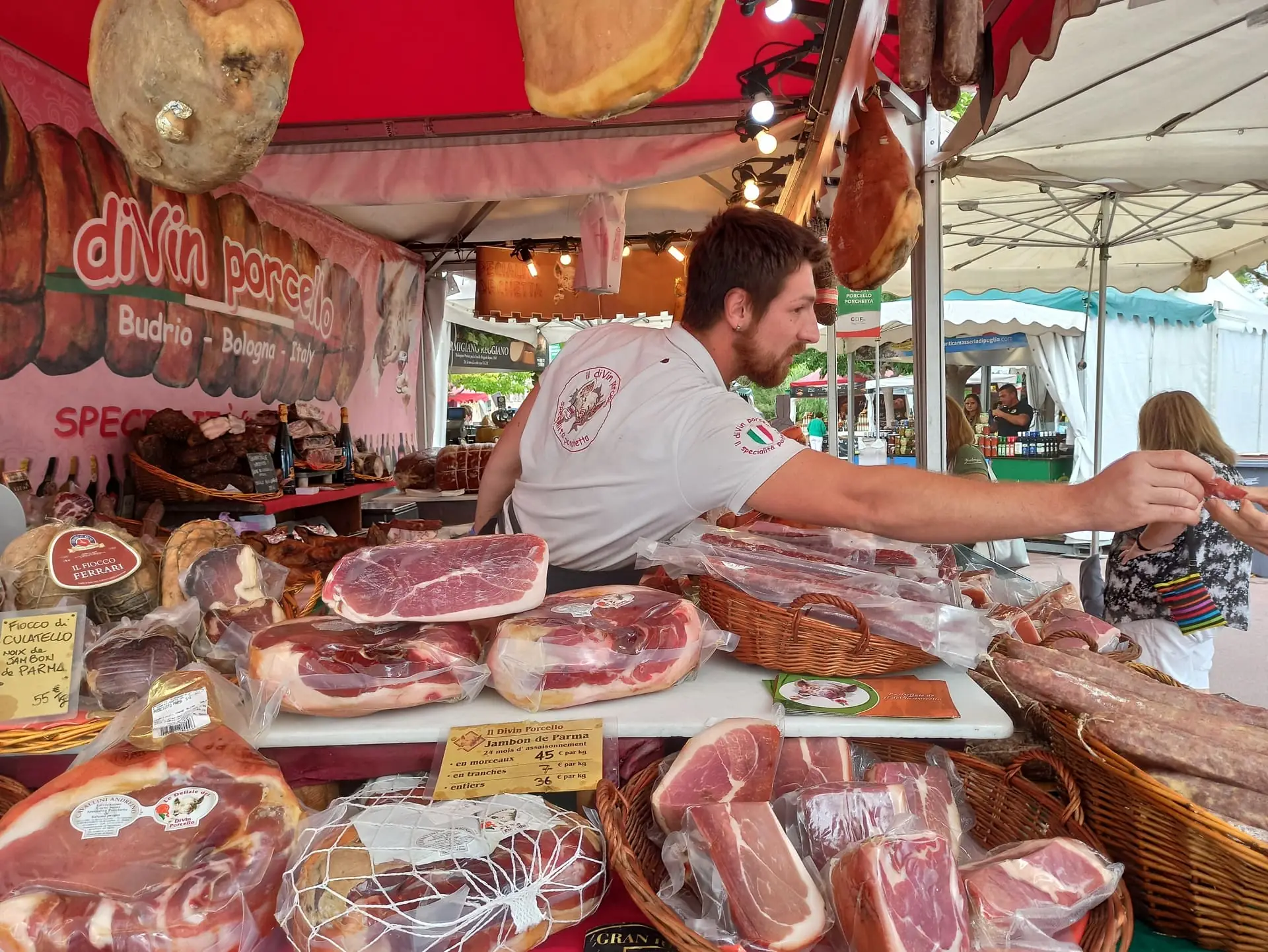 Les Italiennes, marché artisanal et gastronomique