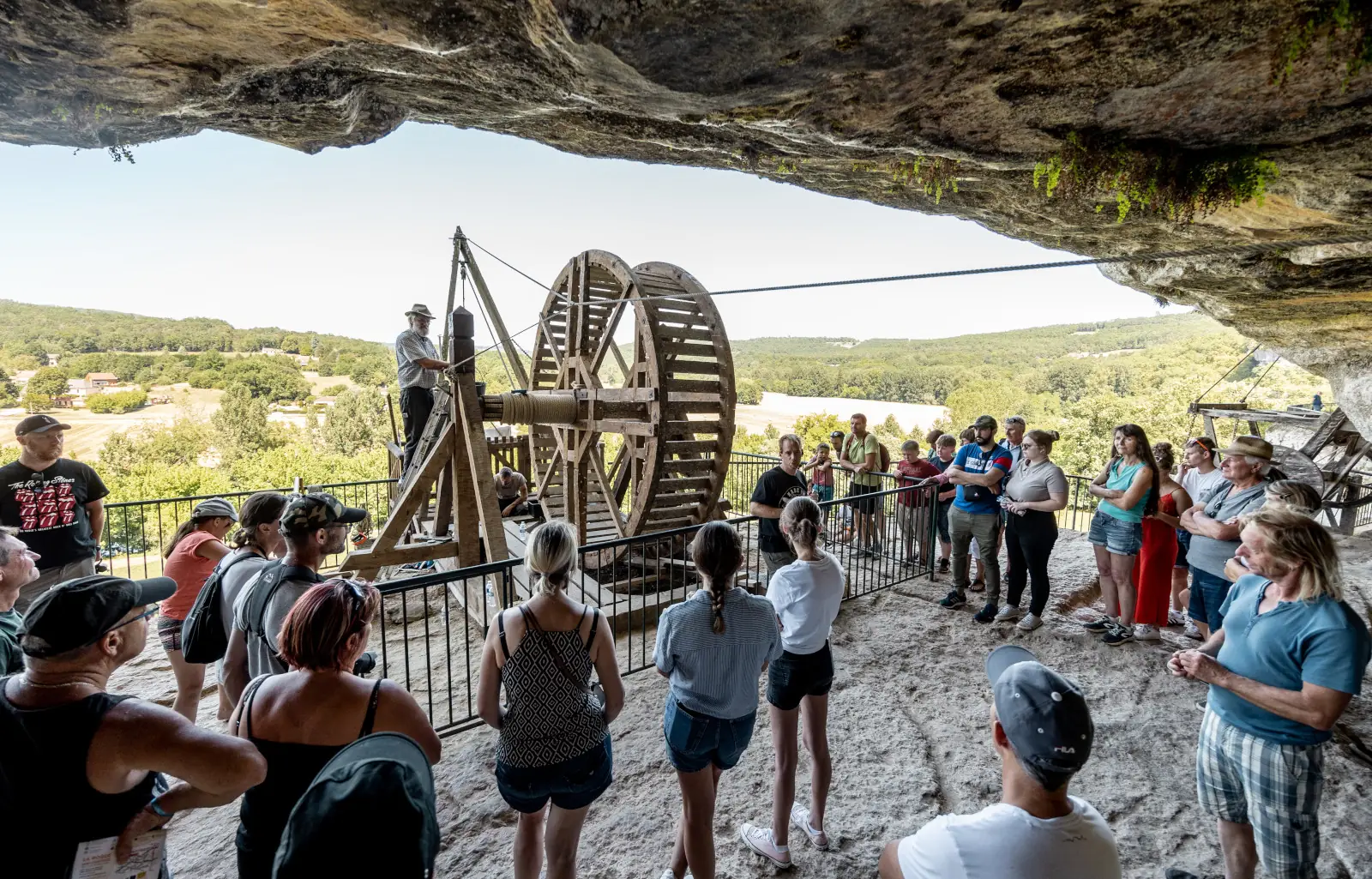 Les vacances d'été à la Roque Saint-Christophe