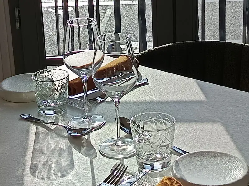 Les Vignerons passent à table Chez Demi-Sel avec le Domaine des Ouches