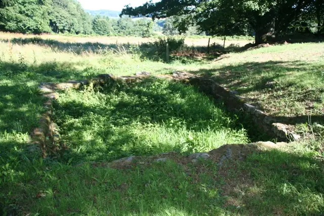 La fontaine et le lavoir du Chier