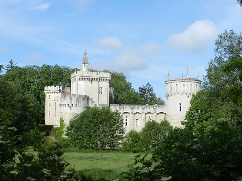 Sentier de découverte au fil de Château Guillaume