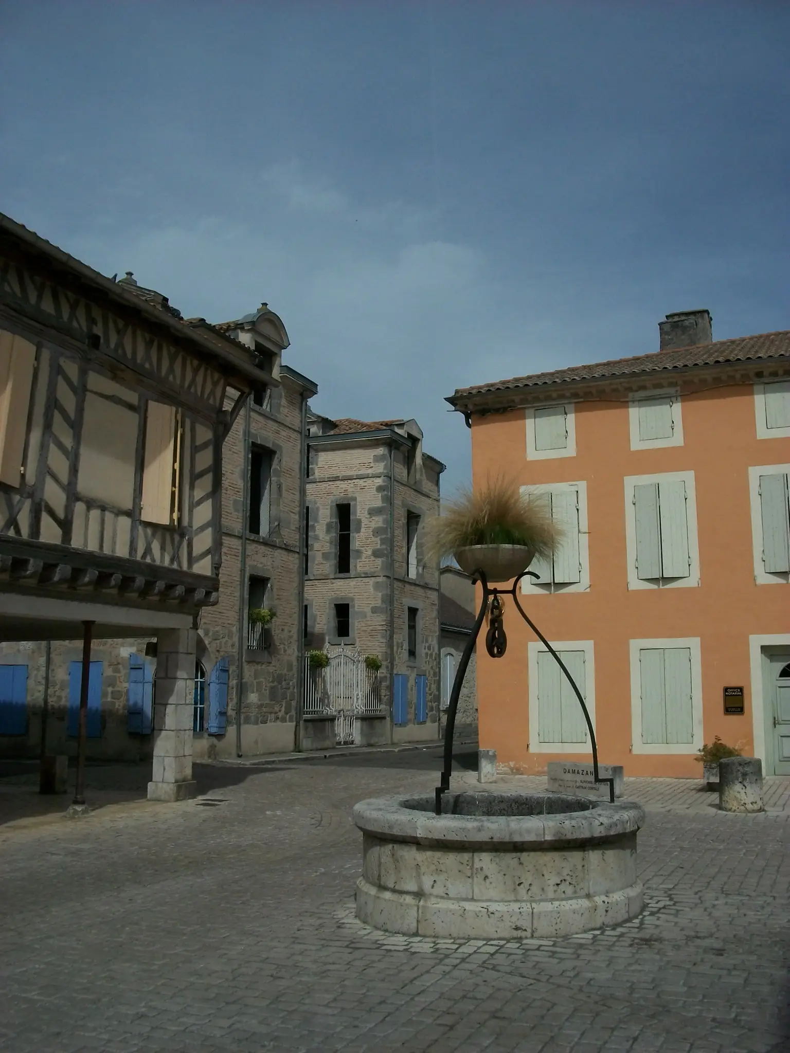 Bastide de Damazan