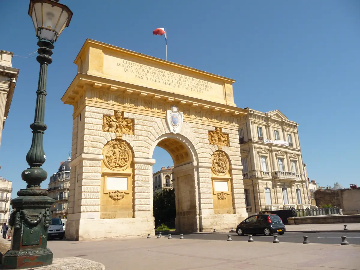 ARC DE TRIOMPHE