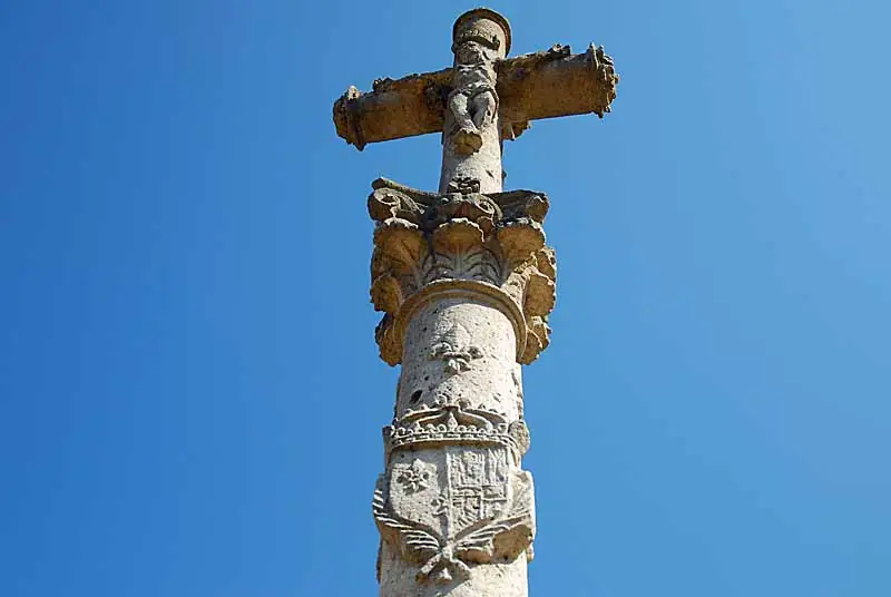 Croix Renaissance de Verseilles-le-Bas