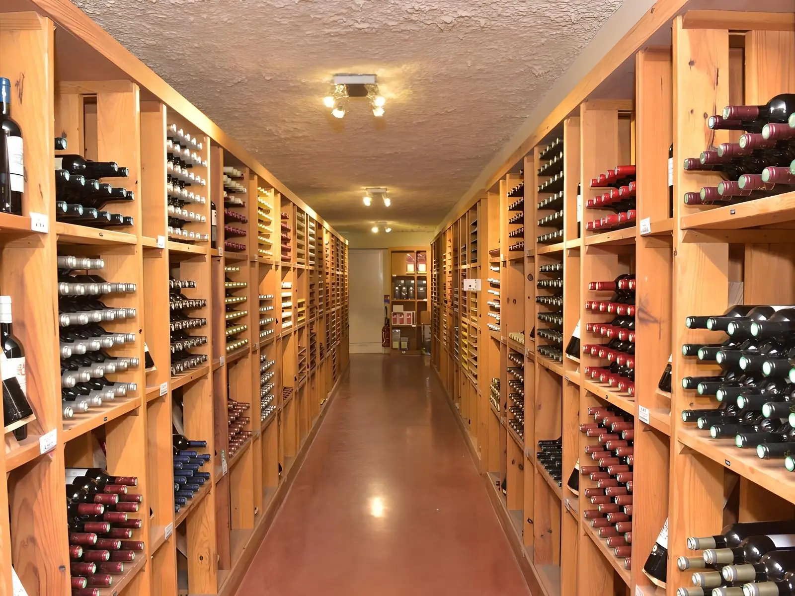 Planète Bordeaux – La Cave des Bordeaux