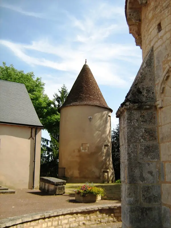 Eglise romane Saint-Laurent