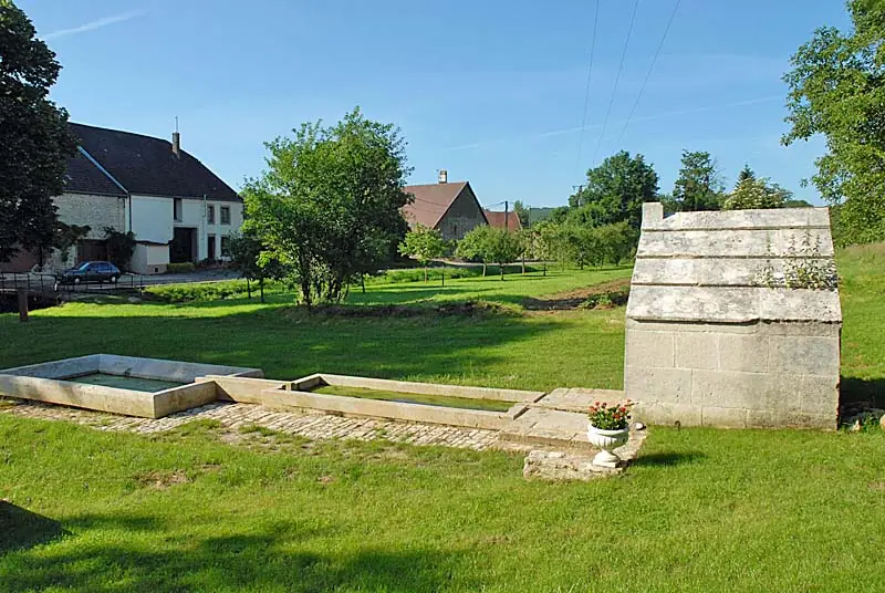 Fontaine de l'Epine de Balesmes-sur-Marne