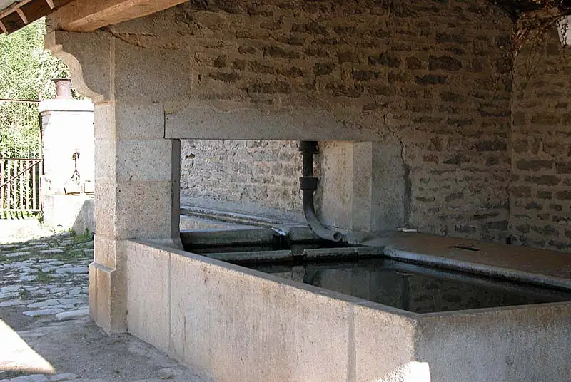 Lavoir de Villars-Montroyer (2)