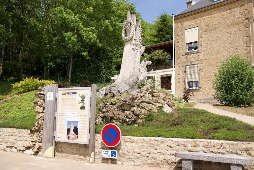 Le Chêne brisé