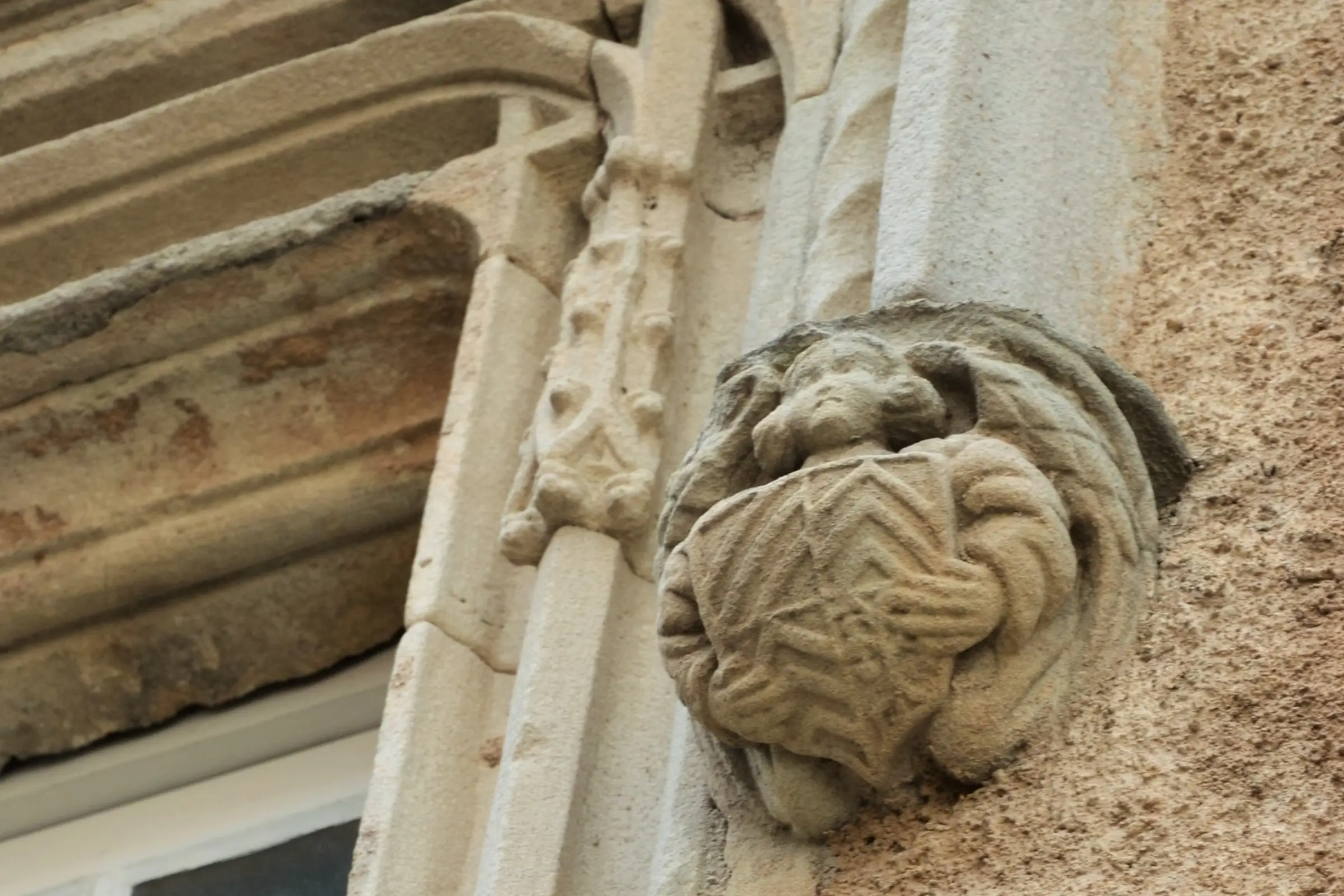 MAISON A MEYRUEIS